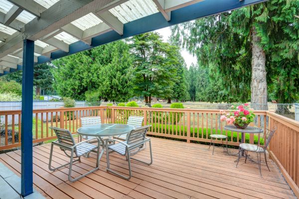 Cost of Deck Carpentry Service in Camas